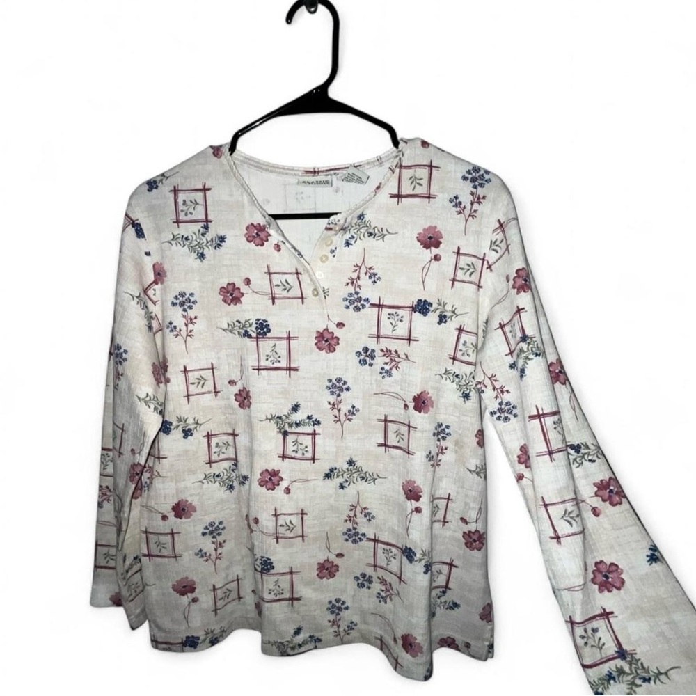 Classic Elements White and Pink Floral Blouse